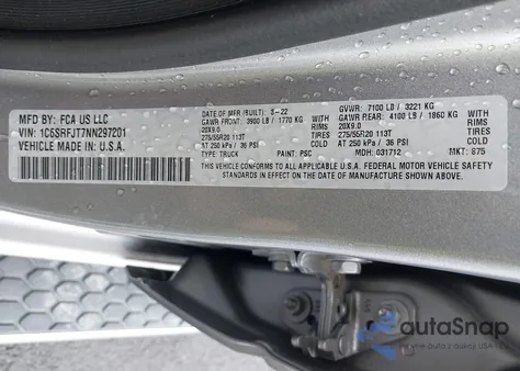 2022 Ram 1500 Laramie 4X4 5'7 Box z USA, uszkodzony, nr VIN 1C6SRFJT7NN297201